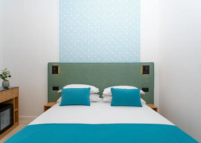 Domus Gualtieri 4* Сорренто